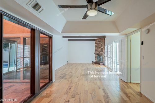 237 Denton Ln, Phoenix AZ 85014-2676 exterior