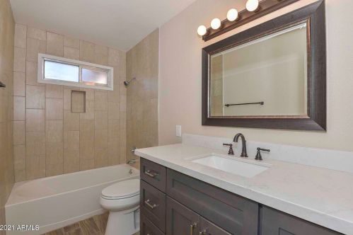 13608 41 Pl, Phoenix AZ 85042-7323 exterior