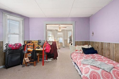 27 Newton St, Everett MA 02149-1722 exterior