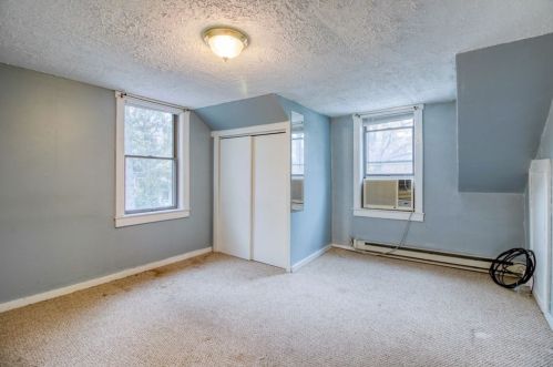 434 East St, South Hadley MA 01075-2118 exterior