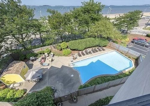 677 Quincy Shore Dr, Quincy MA 02170-2200 exterior