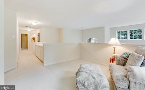 5424 Wooded Way, Columbia MD 21044-5722 exterior