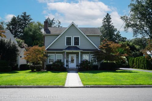 90 Lovett Ave, Little Silver NJ 07739-1403 exterior