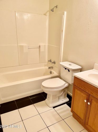 3729 Dunlap Ave, Phoenix AZ 85020-3025 exterior