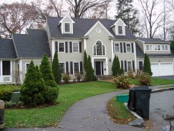 45 Buswell Park, Newton, MA 02458-2304