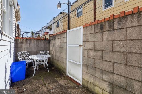 2204 15 St, Philadelphia PA 19132-4414 exterior