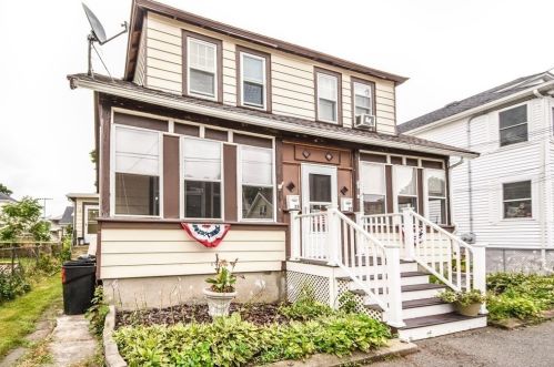 28 Grossman St, Quincy MA 02169-6409 exterior