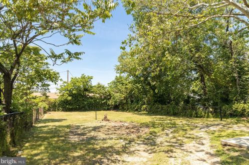 449 Broad St, West Deptford NJ 08096-1055 exterior