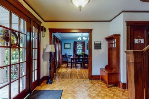 257 Edge Hill Rd, Milton, MA 02186-5323