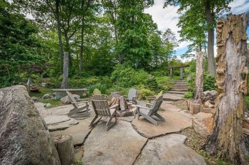 973 Hale St, Beverly MA 01915-4634 exterior