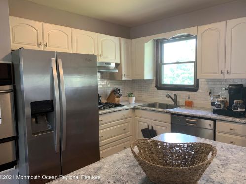 1230 Aldrich Rd, Jackson Twp NJ  08527-1448 exterior