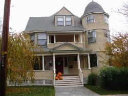126 Eastbourne Rd, Newton, MA 02459-1606