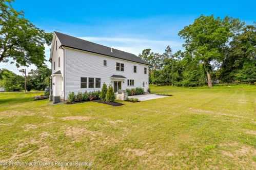 747 Sycamore Ave, Tinton Falls NJ 07724-3237 exterior