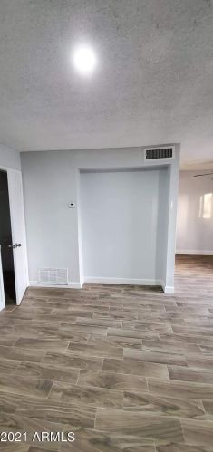 5432 Belleview St, Phoenix AZ 85043-1716 exterior