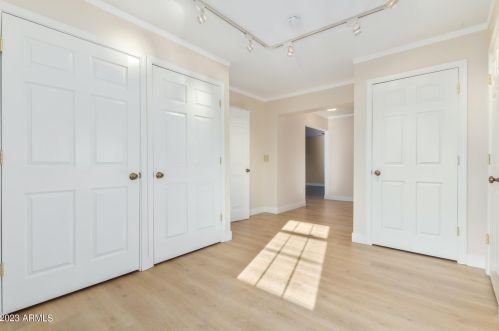 3835 Ahwatukee Dr, Phoenix AZ 85044-2033 exterior