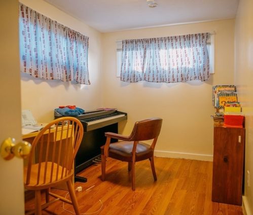 23 Burroughs Rd, North Reading MA 01864-1203 exterior