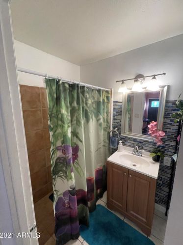 3011 81st Dr, Phoenix AZ  85033-4760 exterior