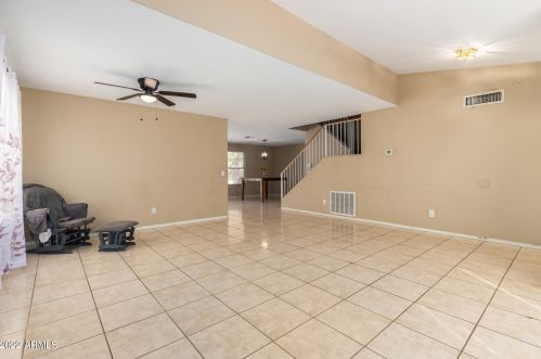 1102 Behrend Dr, Phoenix AZ 85050-3992 exterior