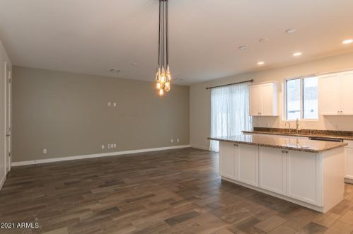 3030 38th St, Phoenix AZ  85040-1613 exterior