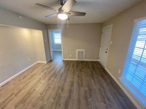 1344 Parkmont Dr, Garland TX  75041-2842 exterior