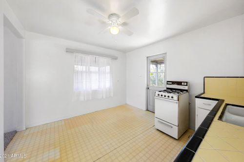 3813 9th Pl, Phoenix AZ 85022-2642 exterior