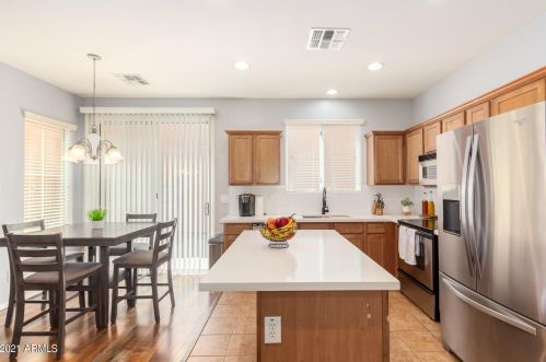 1948 77th Gln, Phoenix AZ 85035-5055 exterior