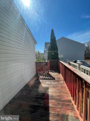 7 Yorktown Ct, West Deptford NJ 08096-6807 exterior