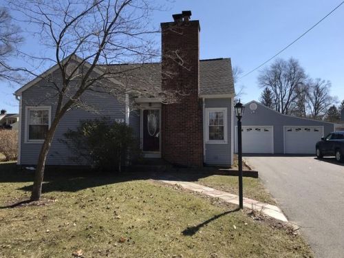 43 Carr Ave, Agawam, MA 01001-2403