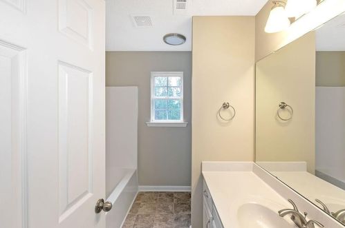 376 Sunderland Way, Stockbridge GA 30281-7957 exterior