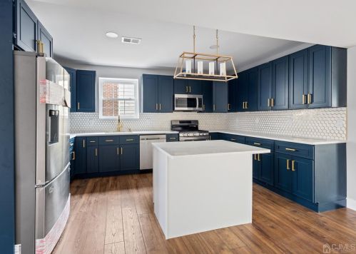 134 Un St, Carteret NJ 07008-3326 exterior