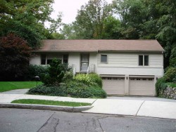 40 Silver Birch Rd, Newton, MA 02468-2311