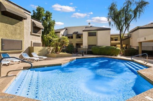 4201 20th St, Phoenix AZ  85016-5483 exterior