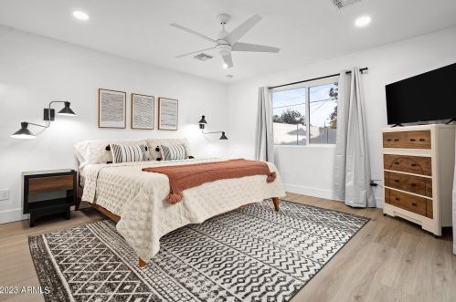 5215 Cambridge Ave, Phoenix AZ 85008-1213 exterior