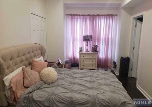 79 Holmes St, Belleville NJ  07109-3122 exterior