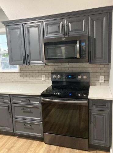 30 Windsor St, Worcester MA 01605-3732 exterior