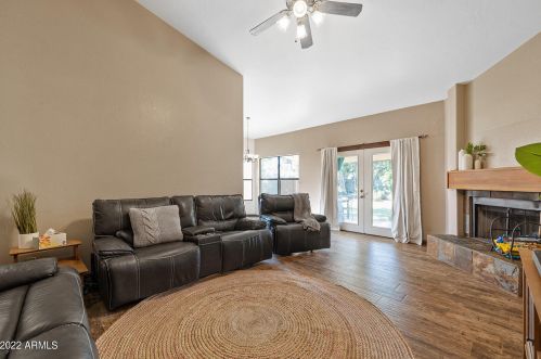 15816 38th Way, Phoenix, AZ 85032-4068