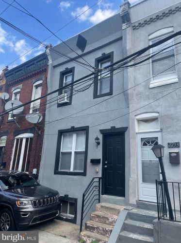 2255 Bancroft St, Philadelphia PA  19132-4421 exterior