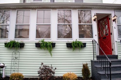 6 Germain Ave, Quincy, MA 02169-7108