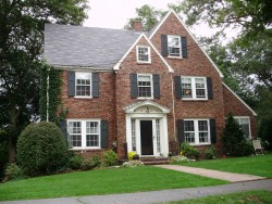 20 Kingston Rd, Newton, MA 02461-1014