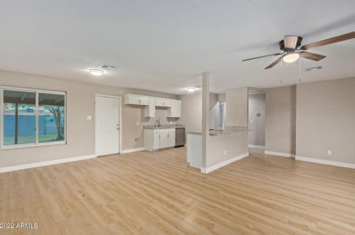 4753 Crittenden Ln, Phoenix, AZ 85031-3143