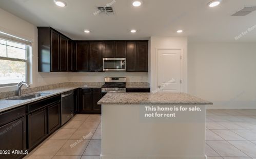 3906 79th Dr, Phoenix AZ  85043 exterior