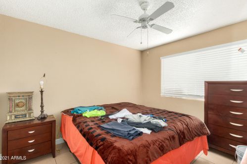 3026 75 Dr, Phoenix AZ 85033-3704 exterior