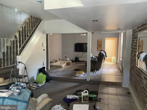 6132 Hazel Ave, Philadelphia, PA 19143-2225