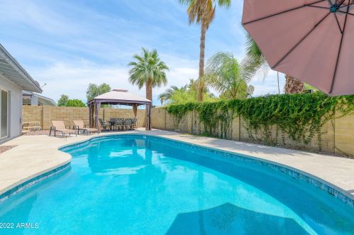 3633 Bloomfield Rd, Phoenix AZ  85032-7363 exterior