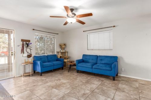 1917 Clarendon Ave, Phoenix AZ 85033-4023 exterior