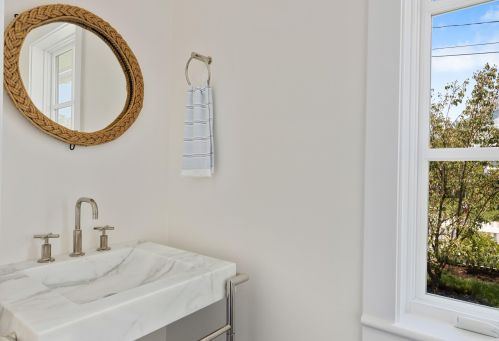 34 Holway St, Chatham MA  02633-2415 exterior