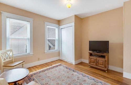 54 Everett St, Everett MA 02149-1102 exterior