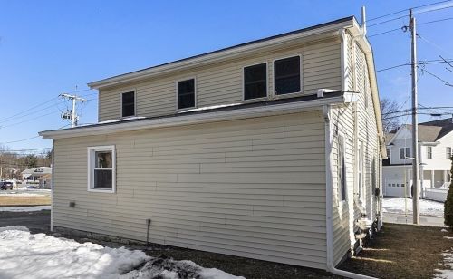 6 Idalla Rd, Worcester MA 01606-1043 exterior