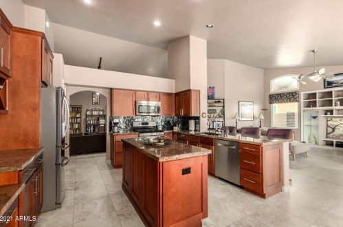 1709 Cathedral Rock Dr, Phoenix AZ 85048-8909 exterior