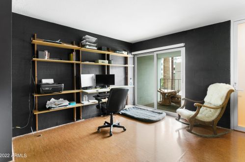 3241 Camelback Rd, Phoenix AZ 85033-1455 exterior